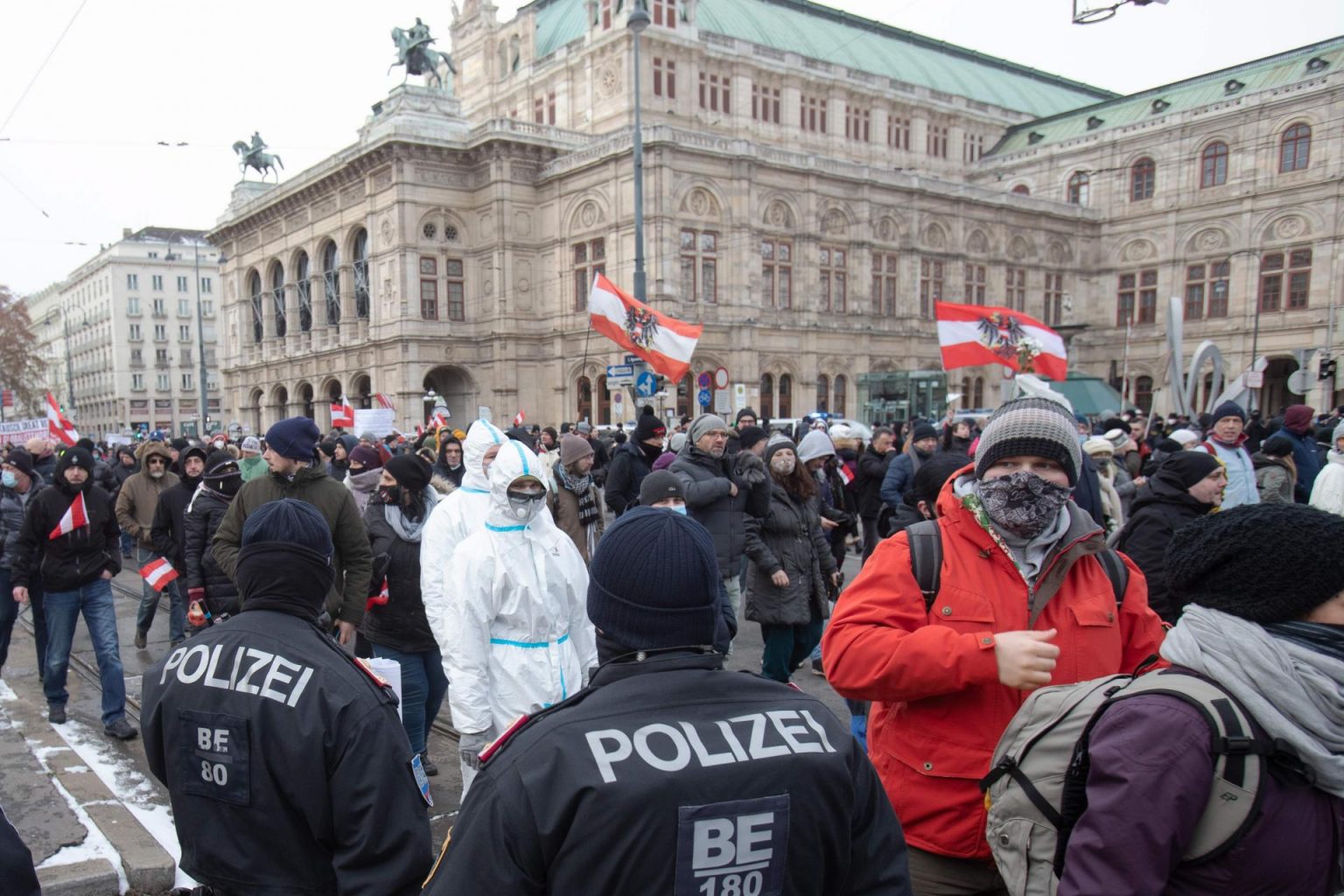 Акция в вене. Протесты в Вене. Протесты в Австрии. Австрия жители. Вена Австрия протесты.